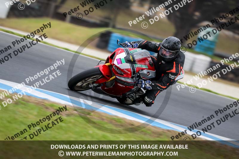 07th to 9th January 2019;Phillip Island;event digital images;motorbikes;no limits;peter wileman photography;trackday;trackday digital images