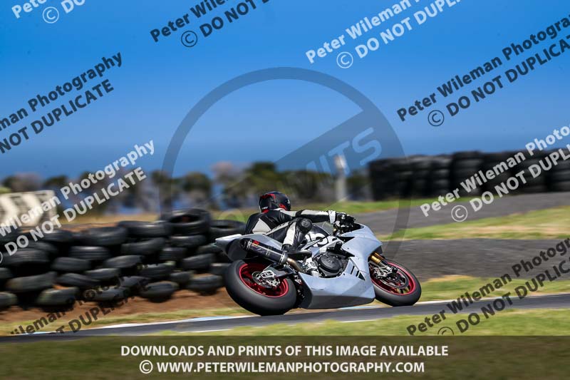 07th to 9th January 2019;Phillip Island;event digital images;motorbikes;no limits;peter wileman photography;trackday;trackday digital images