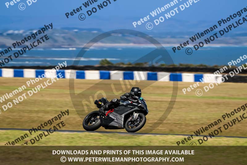 07th to 9th January 2019;Phillip Island;event digital images;motorbikes;no limits;peter wileman photography;trackday;trackday digital images