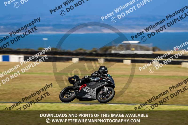 07th to 9th January 2019;Phillip Island;event digital images;motorbikes;no limits;peter wileman photography;trackday;trackday digital images