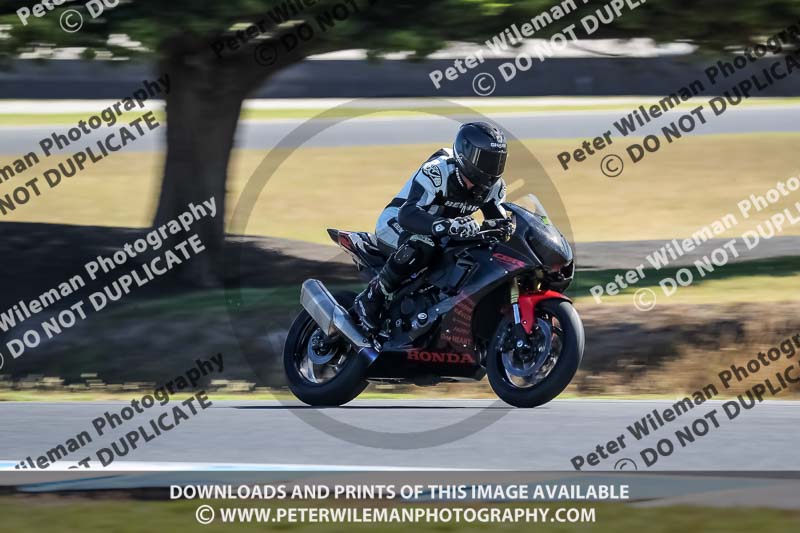07th to 9th January 2019;Phillip Island;event digital images;motorbikes;no limits;peter wileman photography;trackday;trackday digital images