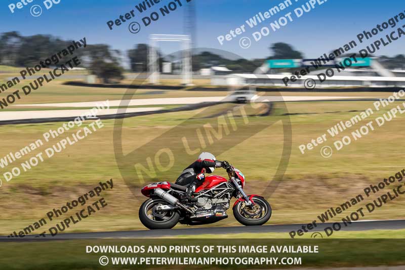 07th to 9th January 2019;Phillip Island;event digital images;motorbikes;no limits;peter wileman photography;trackday;trackday digital images