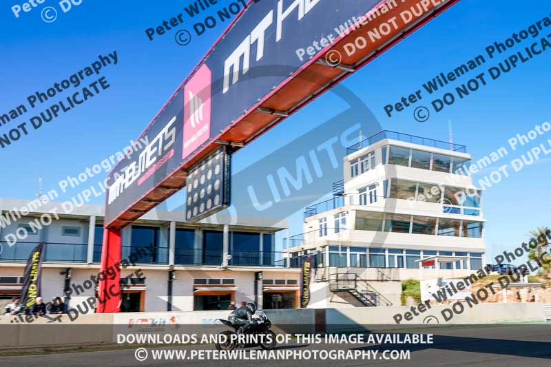 cadwell no limits trackday;cadwell park;cadwell park photographs;cadwell trackday photographs;enduro digital images;event digital images;eventdigitalimages;no limits trackdays;peter wileman photography;racing digital images;trackday digital images;trackday photos