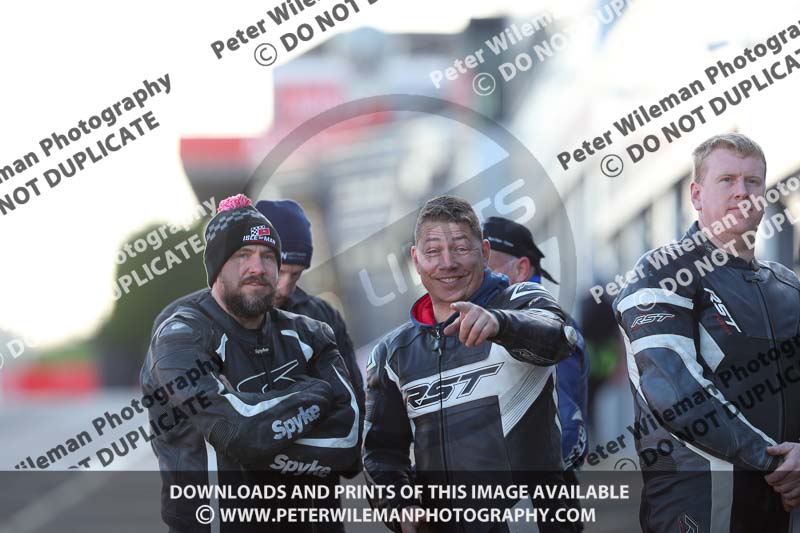 donington no limits trackday;donington park photographs;donington trackday photographs;no limits trackdays;peter wileman photography;trackday digital images;trackday photos