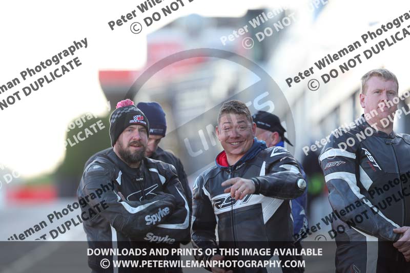 donington no limits trackday;donington park photographs;donington trackday photographs;no limits trackdays;peter wileman photography;trackday digital images;trackday photos