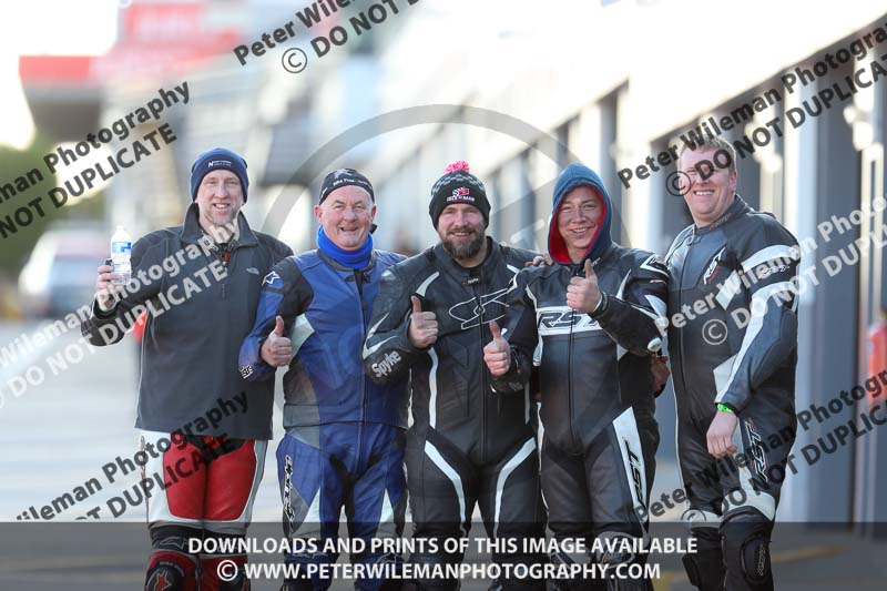 donington no limits trackday;donington park photographs;donington trackday photographs;no limits trackdays;peter wileman photography;trackday digital images;trackday photos