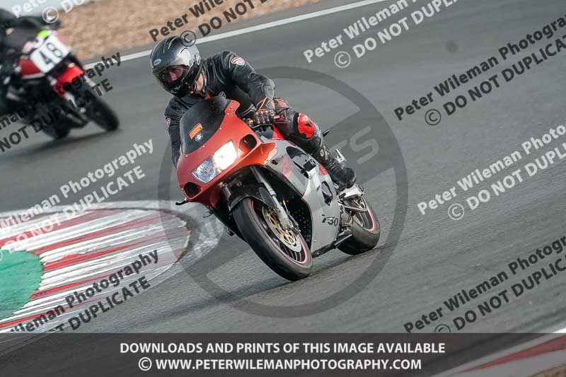 donington no limits trackday;donington park photographs;donington trackday photographs;no limits trackdays;peter wileman photography;trackday digital images;trackday photos