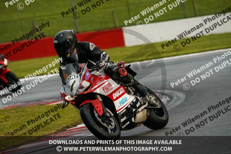 donington no limits trackday;donington park photographs;donington trackday photographs;no limits trackdays;peter wileman photography;trackday digital images;trackday photos