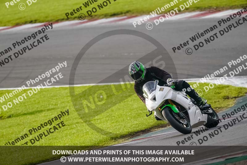 donington no limits trackday;donington park photographs;donington trackday photographs;no limits trackdays;peter wileman photography;trackday digital images;trackday photos