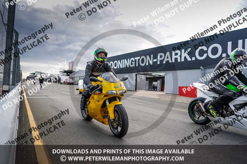 donington no limits trackday;donington park photographs;donington trackday photographs;no limits trackdays;peter wileman photography;trackday digital images;trackday photos