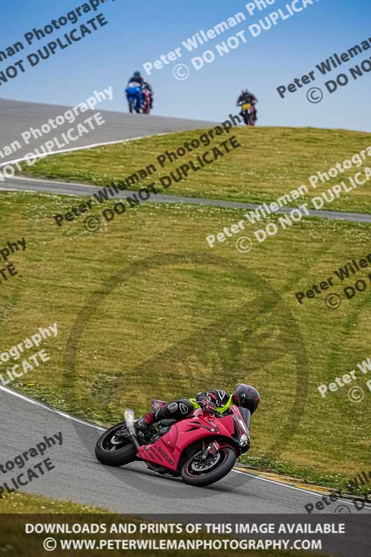 anglesey no limits trackday;anglesey photographs;anglesey trackday photographs;enduro digital images;event digital images;eventdigitalimages;no limits trackdays;peter wileman photography;racing digital images;trac mon;trackday digital images;trackday photos;ty croes