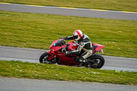 anglesey-no-limits-trackday;anglesey-photographs;anglesey-trackday-photographs;enduro-digital-images;event-digital-images;eventdigitalimages;no-limits-trackdays;peter-wileman-photography;racing-digital-images;trac-mon;trackday-digital-images;trackday-photos;ty-croes