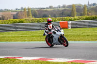 Lower_Group_White_Bikes