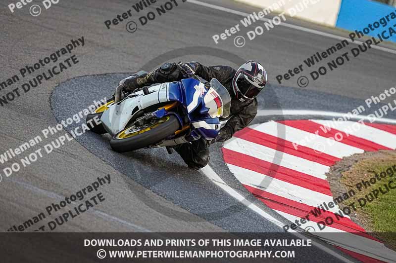 donington no limits trackday;donington park photographs;donington trackday photographs;no limits trackdays;peter wileman photography;trackday digital images;trackday photos