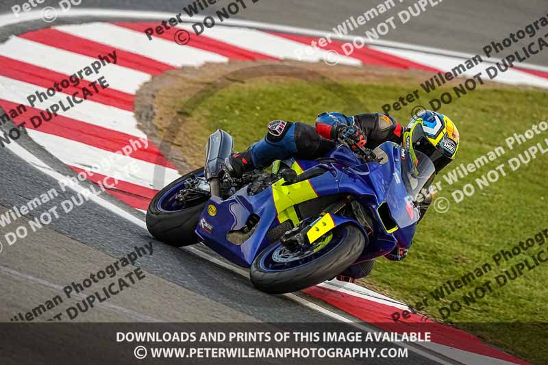 donington no limits trackday;donington park photographs;donington trackday photographs;no limits trackdays;peter wileman photography;trackday digital images;trackday photos