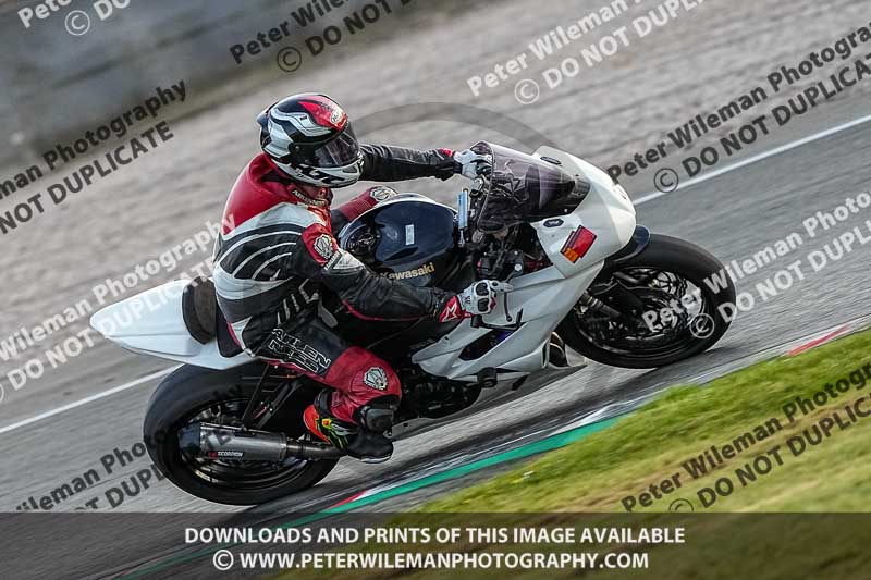 donington no limits trackday;donington park photographs;donington trackday photographs;no limits trackdays;peter wileman photography;trackday digital images;trackday photos