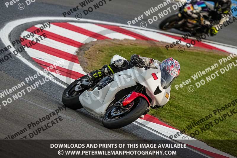 donington no limits trackday;donington park photographs;donington trackday photographs;no limits trackdays;peter wileman photography;trackday digital images;trackday photos