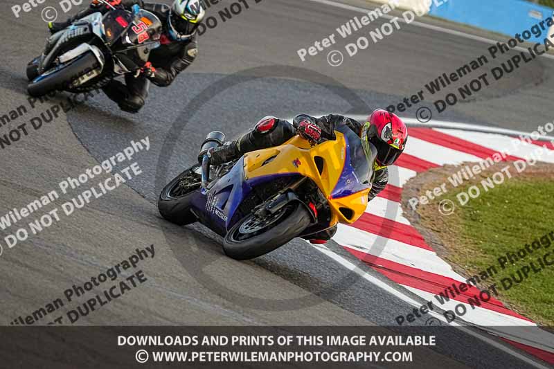 donington no limits trackday;donington park photographs;donington trackday photographs;no limits trackdays;peter wileman photography;trackday digital images;trackday photos