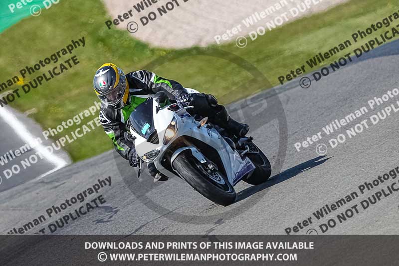 donington no limits trackday;donington park photographs;donington trackday photographs;no limits trackdays;peter wileman photography;trackday digital images;trackday photos