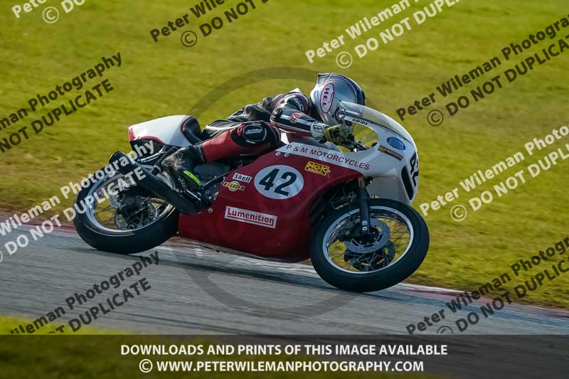 donington no limits trackday;donington park photographs;donington trackday photographs;no limits trackdays;peter wileman photography;trackday digital images;trackday photos