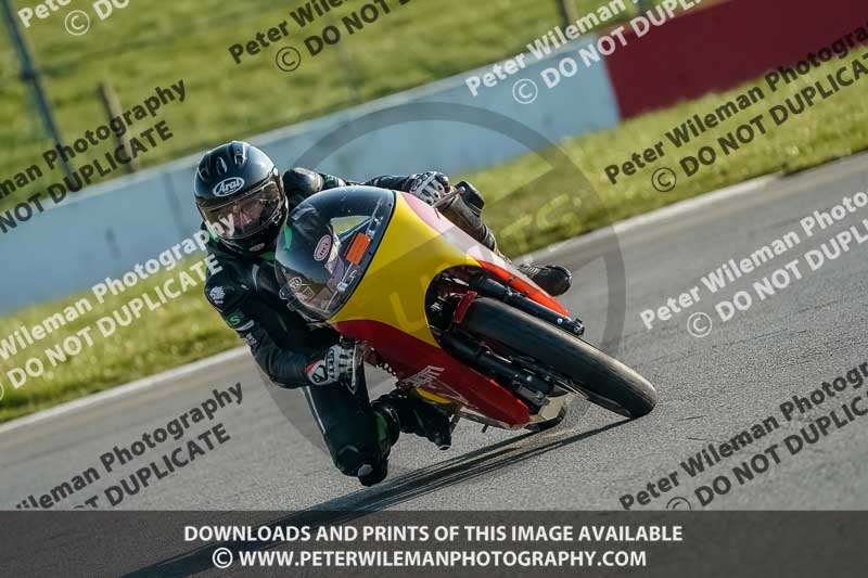 donington no limits trackday;donington park photographs;donington trackday photographs;no limits trackdays;peter wileman photography;trackday digital images;trackday photos