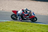 Middle_Group_Red_Bikes