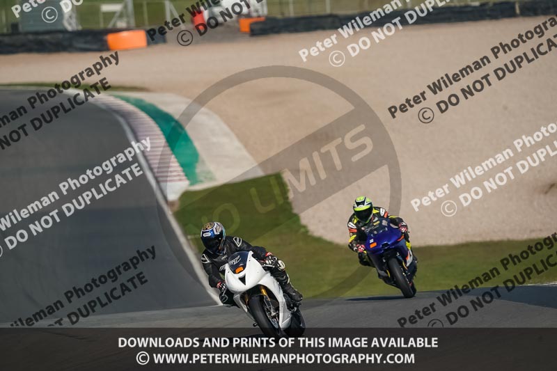 donington no limits trackday;donington park photographs;donington trackday photographs;no limits trackdays;peter wileman photography;trackday digital images;trackday photos