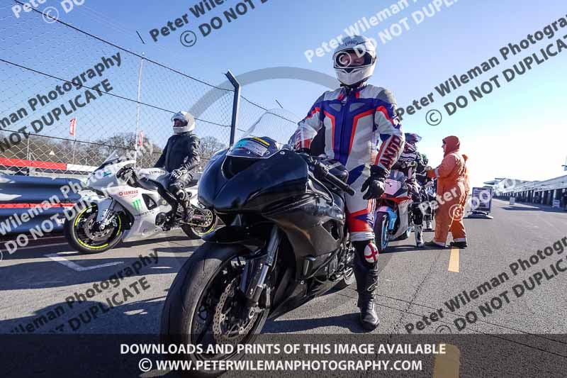 donington no limits trackday;donington park photographs;donington trackday photographs;no limits trackdays;peter wileman photography;trackday digital images;trackday photos