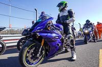 donington-no-limits-trackday;donington-park-photographs;donington-trackday-photographs;no-limits-trackdays;peter-wileman-photography;trackday-digital-images;trackday-photos