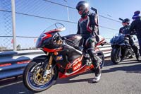 donington-no-limits-trackday;donington-park-photographs;donington-trackday-photographs;no-limits-trackdays;peter-wileman-photography;trackday-digital-images;trackday-photos