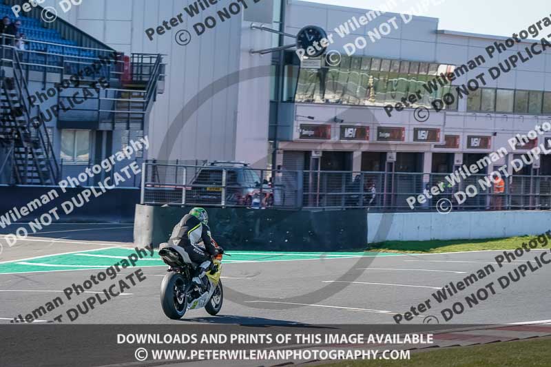 donington no limits trackday;donington park photographs;donington trackday photographs;no limits trackdays;peter wileman photography;trackday digital images;trackday photos