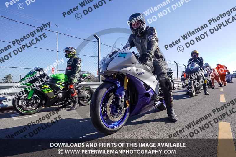 donington no limits trackday;donington park photographs;donington trackday photographs;no limits trackdays;peter wileman photography;trackday digital images;trackday photos