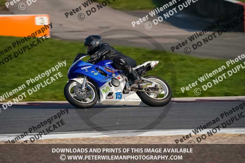 donington no limits trackday;donington park photographs;donington trackday photographs;no limits trackdays;peter wileman photography;trackday digital images;trackday photos