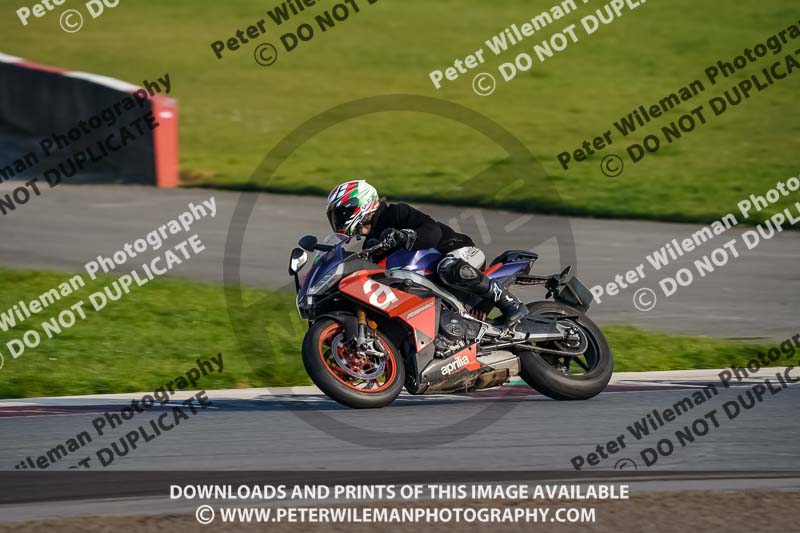 donington no limits trackday;donington park photographs;donington trackday photographs;no limits trackdays;peter wileman photography;trackday digital images;trackday photos