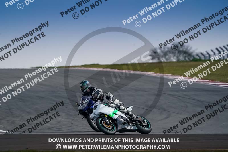 donington no limits trackday;donington park photographs;donington trackday photographs;no limits trackdays;peter wileman photography;trackday digital images;trackday photos