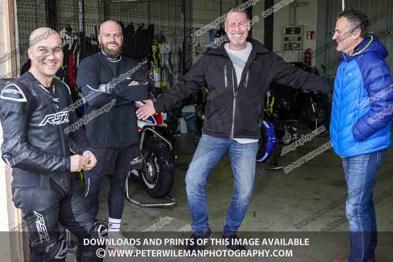 cadwell no limits trackday;cadwell park;cadwell park photographs;cadwell trackday photographs;enduro digital images;event digital images;eventdigitalimages;no limits trackdays;peter wileman photography;racing digital images;trackday digital images;trackday photos