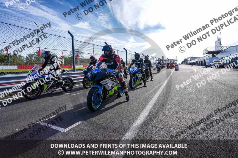 donington no limits trackday;donington park photographs;donington trackday photographs;no limits trackdays;peter wileman photography;trackday digital images;trackday photos