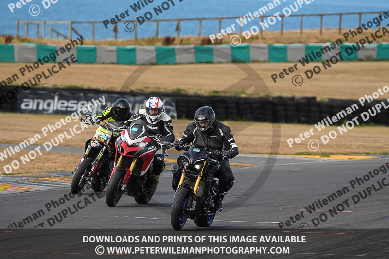 anglesey no limits trackday;anglesey photographs;anglesey trackday photographs;enduro digital images;event digital images;eventdigitalimages;no limits trackdays;peter wileman photography;racing digital images;trac mon;trackday digital images;trackday photos;ty croes