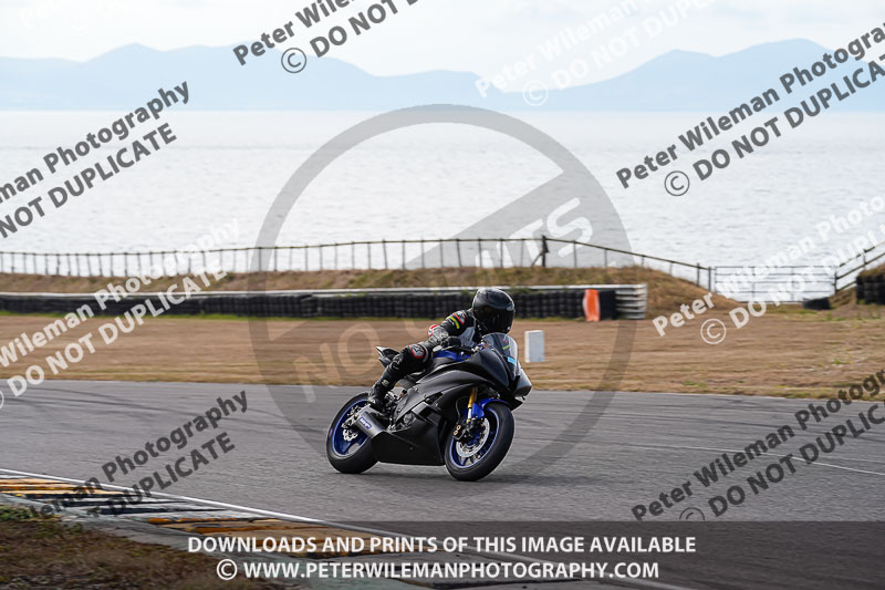 anglesey no limits trackday;anglesey photographs;anglesey trackday photographs;enduro digital images;event digital images;eventdigitalimages;no limits trackdays;peter wileman photography;racing digital images;trac mon;trackday digital images;trackday photos;ty croes