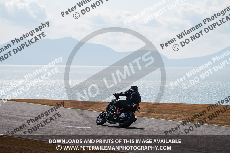 anglesey no limits trackday;anglesey photographs;anglesey trackday photographs;enduro digital images;event digital images;eventdigitalimages;no limits trackdays;peter wileman photography;racing digital images;trac mon;trackday digital images;trackday photos;ty croes