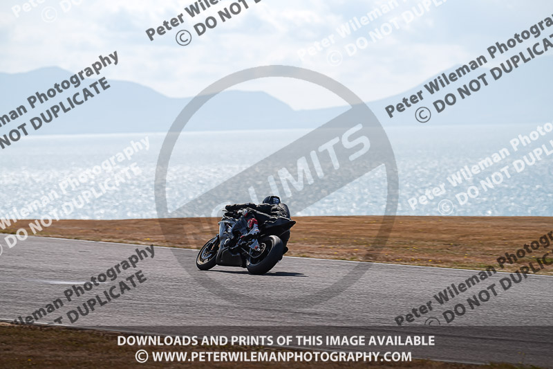 anglesey no limits trackday;anglesey photographs;anglesey trackday photographs;enduro digital images;event digital images;eventdigitalimages;no limits trackdays;peter wileman photography;racing digital images;trac mon;trackday digital images;trackday photos;ty croes