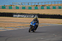 anglesey-no-limits-trackday;anglesey-photographs;anglesey-trackday-photographs;enduro-digital-images;event-digital-images;eventdigitalimages;no-limits-trackdays;peter-wileman-photography;racing-digital-images;trac-mon;trackday-digital-images;trackday-photos;ty-croes