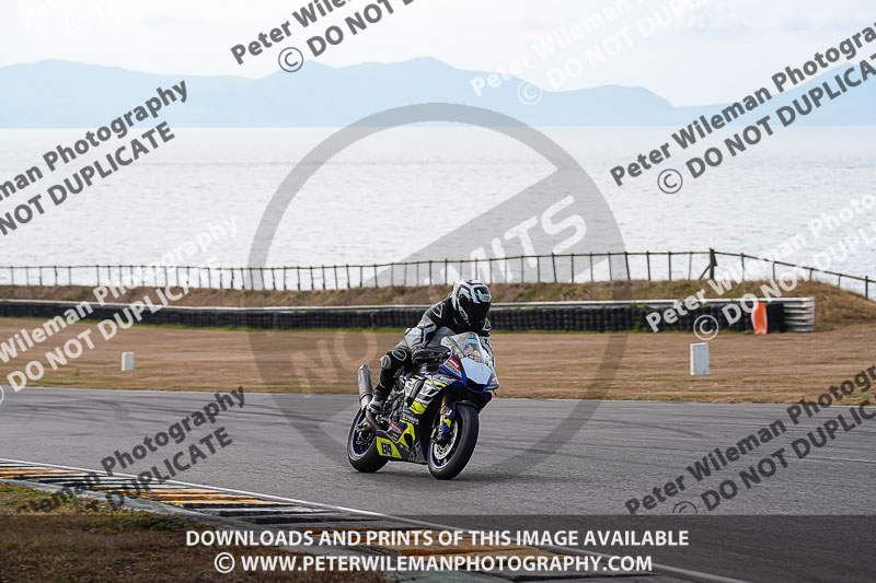 anglesey no limits trackday;anglesey photographs;anglesey trackday photographs;enduro digital images;event digital images;eventdigitalimages;no limits trackdays;peter wileman photography;racing digital images;trac mon;trackday digital images;trackday photos;ty croes