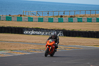 anglesey-no-limits-trackday;anglesey-photographs;anglesey-trackday-photographs;enduro-digital-images;event-digital-images;eventdigitalimages;no-limits-trackdays;peter-wileman-photography;racing-digital-images;trac-mon;trackday-digital-images;trackday-photos;ty-croes