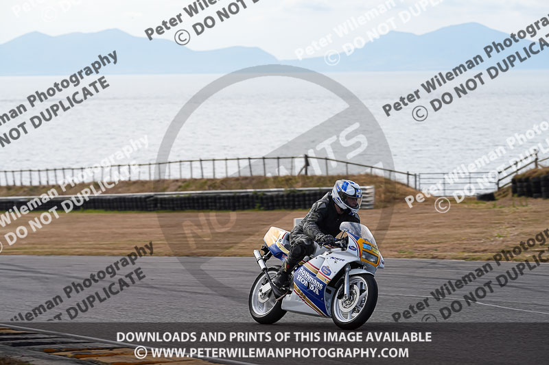 anglesey no limits trackday;anglesey photographs;anglesey trackday photographs;enduro digital images;event digital images;eventdigitalimages;no limits trackdays;peter wileman photography;racing digital images;trac mon;trackday digital images;trackday photos;ty croes