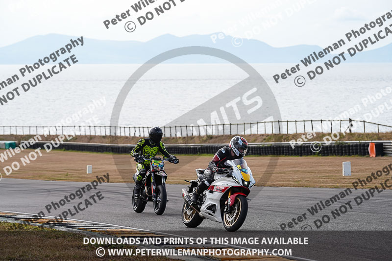 anglesey no limits trackday;anglesey photographs;anglesey trackday photographs;enduro digital images;event digital images;eventdigitalimages;no limits trackdays;peter wileman photography;racing digital images;trac mon;trackday digital images;trackday photos;ty croes