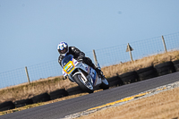 anglesey-no-limits-trackday;anglesey-photographs;anglesey-trackday-photographs;enduro-digital-images;event-digital-images;eventdigitalimages;no-limits-trackdays;peter-wileman-photography;racing-digital-images;trac-mon;trackday-digital-images;trackday-photos;ty-croes