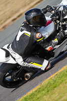 anglesey-no-limits-trackday;anglesey-photographs;anglesey-trackday-photographs;enduro-digital-images;event-digital-images;eventdigitalimages;no-limits-trackdays;peter-wileman-photography;racing-digital-images;trac-mon;trackday-digital-images;trackday-photos;ty-croes