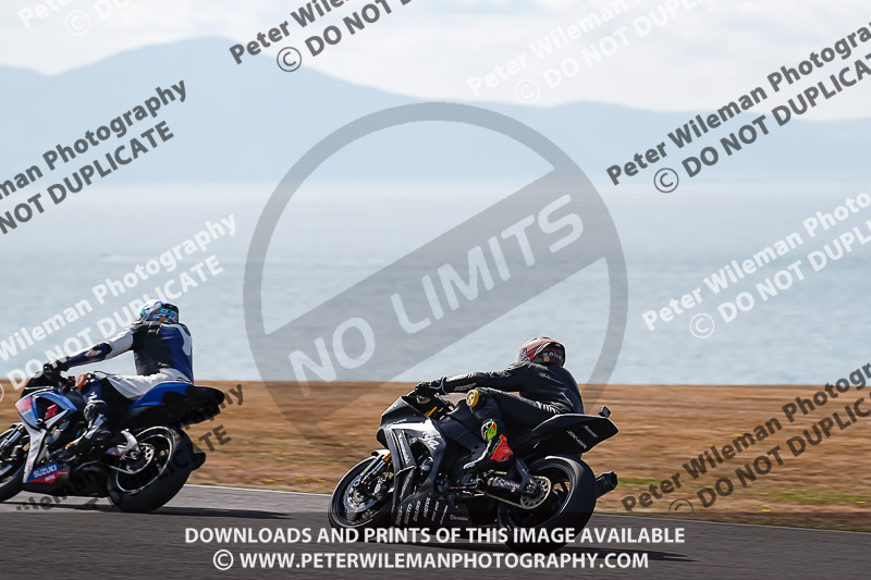 anglesey no limits trackday;anglesey photographs;anglesey trackday photographs;enduro digital images;event digital images;eventdigitalimages;no limits trackdays;peter wileman photography;racing digital images;trac mon;trackday digital images;trackday photos;ty croes