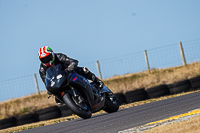 anglesey-no-limits-trackday;anglesey-photographs;anglesey-trackday-photographs;enduro-digital-images;event-digital-images;eventdigitalimages;no-limits-trackdays;peter-wileman-photography;racing-digital-images;trac-mon;trackday-digital-images;trackday-photos;ty-croes